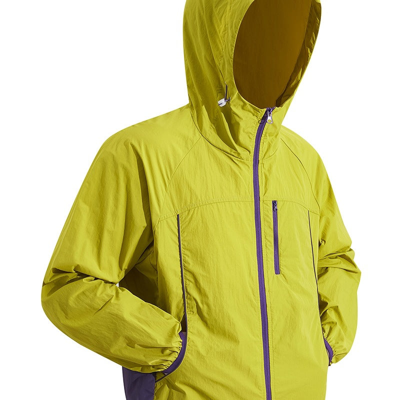 Herren Ultraleichte Kapuzenwindjacke aus Ripstop mit verstellbarem Saum & Brustreißverschluss Nord Taschen