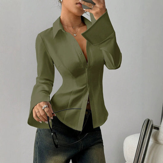 Damen Taillierte Satin-Bluse mit formenden Teilungsnähten und weiten Manschetten Nord Taschen