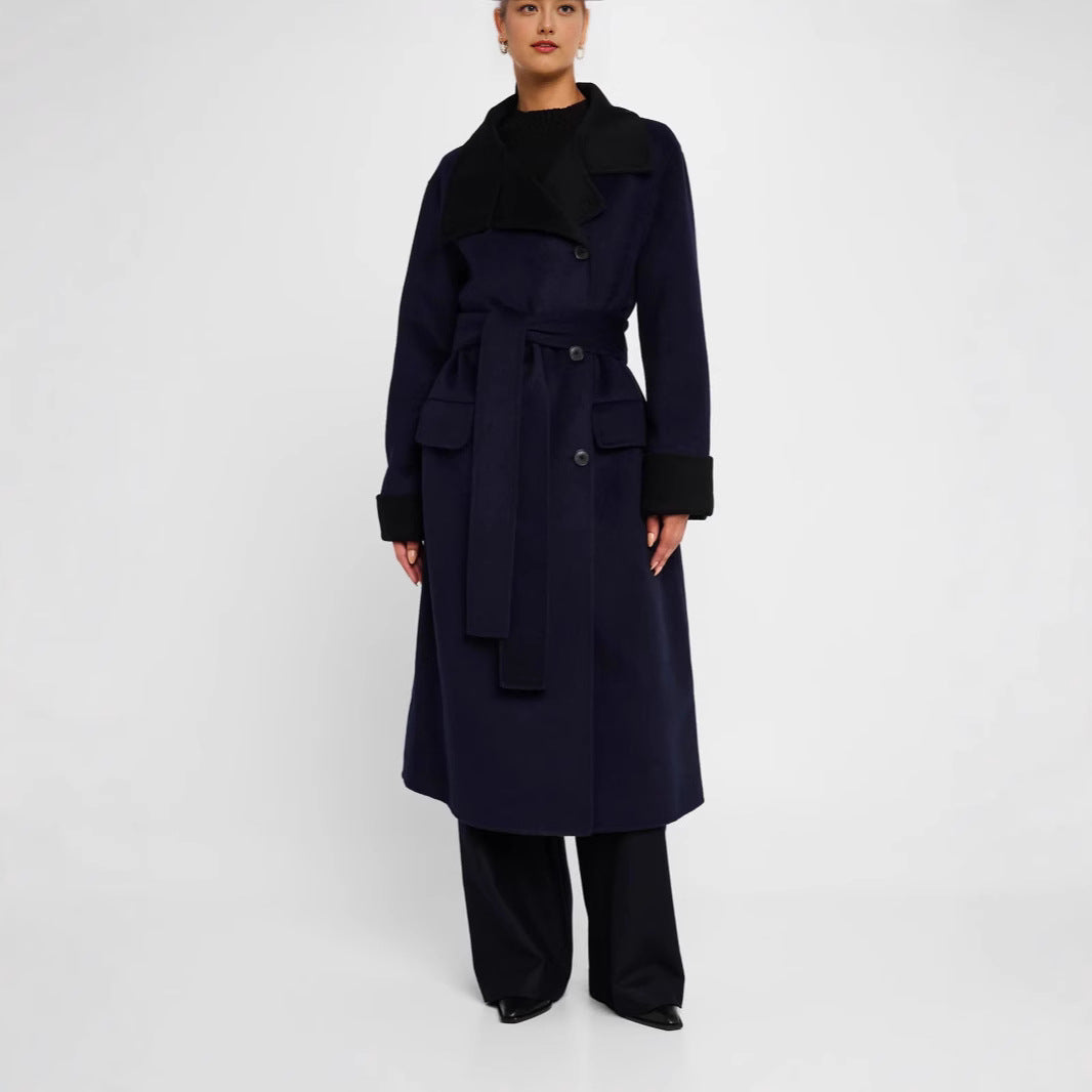 Damen Taillierter Wollmix-Mantel mit Bindegürtel, kontrastiertem Revers und Pattentaschen Nord Taschen