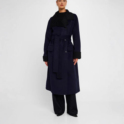Damen Taillierter Wollmix-Mantel mit Bindegürtel, kontrastiertem Revers und Pattentaschen Nord Taschen