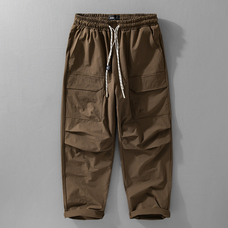 Herren Oversize-Cargohose aus leichtem Funktionsstoff mit Kordelzugbund und Mehrfachtaschen Nord Taschen