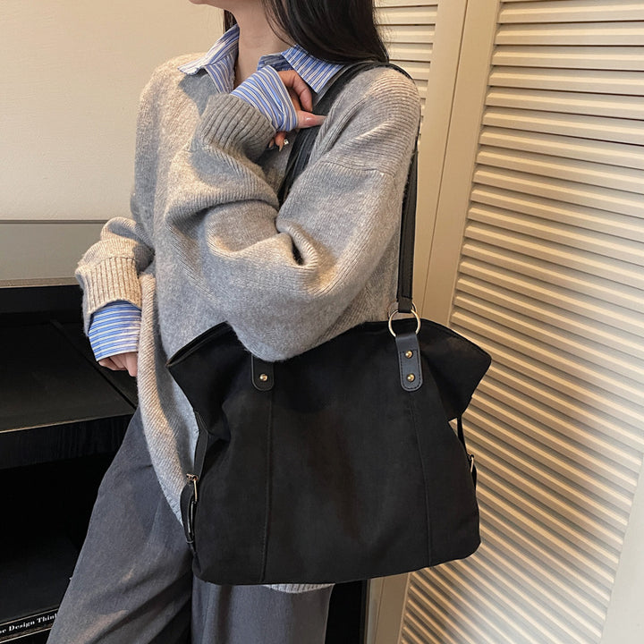 Damen Shopper-Tasche aus weichem Veloursleder mit eleganten Tragegriffen Nord Taschen