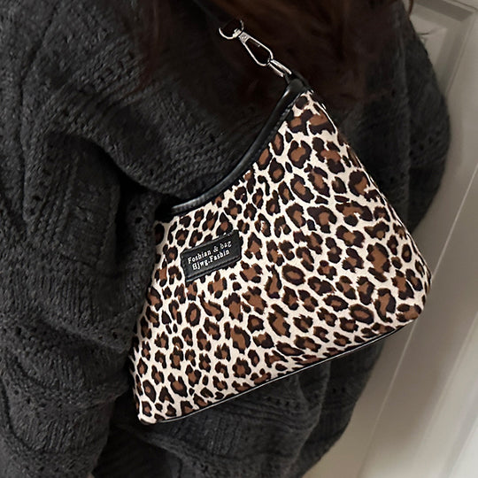 Damen Umhängetasche mit modernem Leopardenmuster und beweglichem Schulterriemen Nord Taschen
