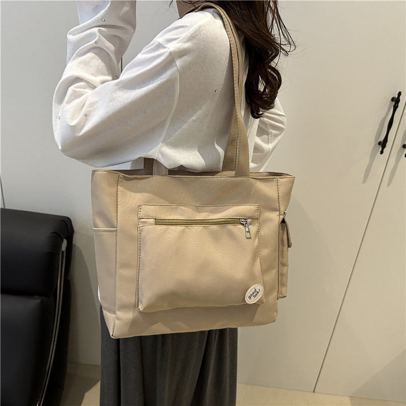 Damen Designer Handtasche mit modernem Klappverschluss Nord Taschen