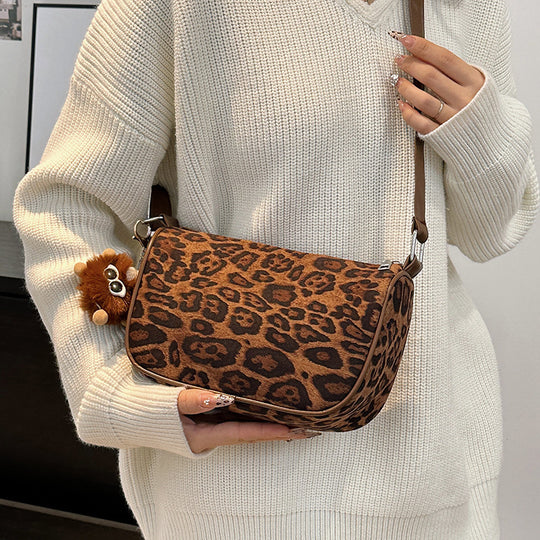 Damen Umhängetasche mit tierischem Design und praktischen Fächern Nord Taschen