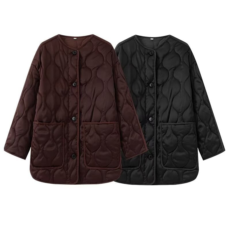 Damen Longline-Steppjacke mit Rundhals, Knopfleiste und aufgesetzten Taschen Nord Taschen