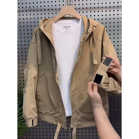 Herren Leichte Kapuzenjacke im Utility‑Stil mit Innenorganisation und Frontreißverschluss Nord Taschen