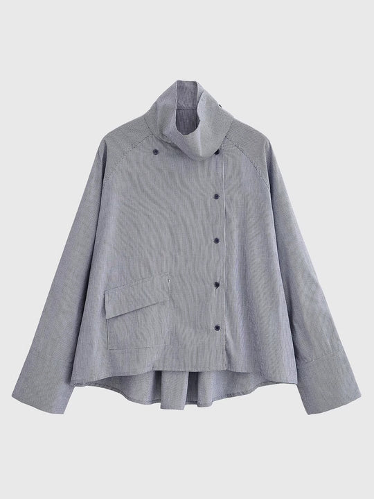 Damen leichte Oversize-Hemdjacke mit hohem Funnelkragen und asymmetrischer Knopfleiste Nord Taschen