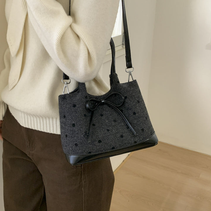 Damen Hobo-Tasche mit verspieltem Design und elegantem Kordelzug Nord Taschen