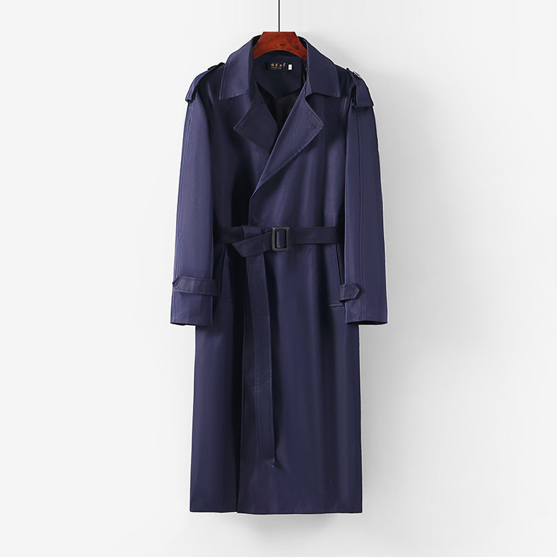 Unisex Langer minimalistischer Trenchcoat mit Gürtel und Schulterklappen Nord Taschen