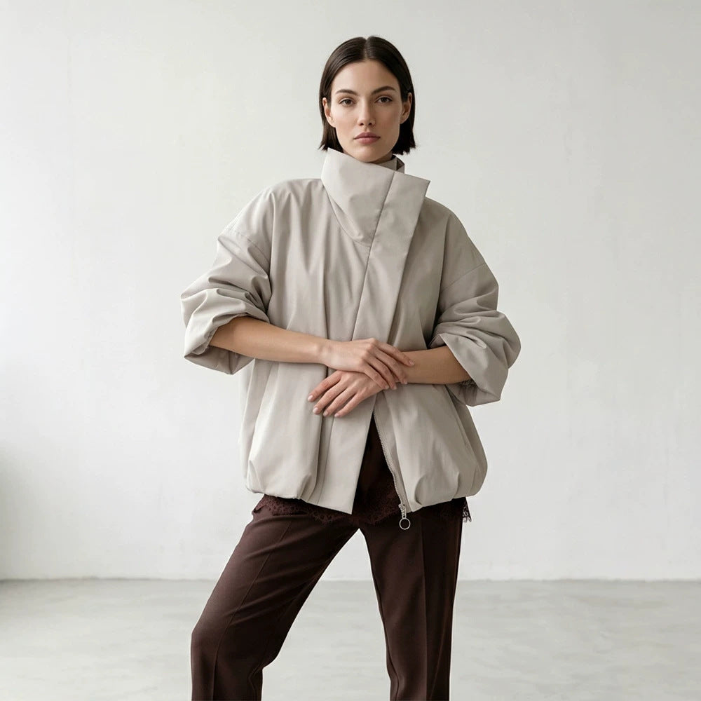 Damen Boxy-Kurzsteppjacke mit hohem asymmetrischem Stehkragen Nord Taschen