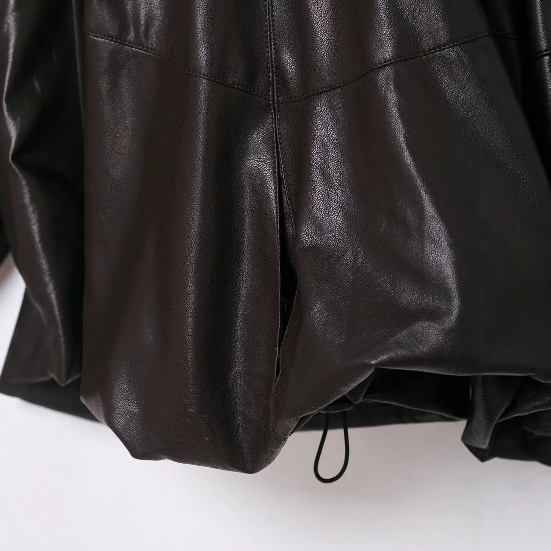 Damen Voluminöse Kunstleder-Capejacke mit hohem Stehkragen und Kordelzug Nord Taschen