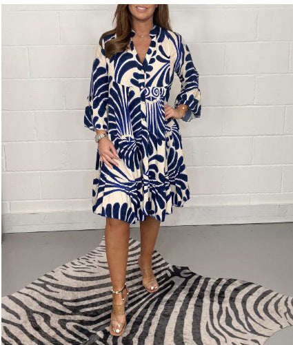 Damen Luftiges Midi-Kleid mit floralen Mustern und durchgehendem Knopfverschluss
