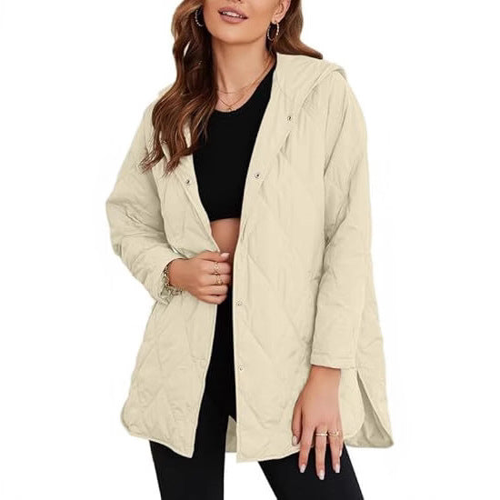 Damen gesteppte Kapuzenjacke mit Druckknopfleiste, seitlichen Schlitzen und mittlerer Länge Nord Taschen