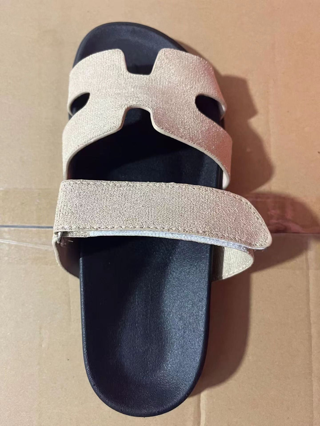 Damen Bequeme Zehentrenner-Sandalen mit breiten Riemen und rutschfester Sohle Nord Taschen