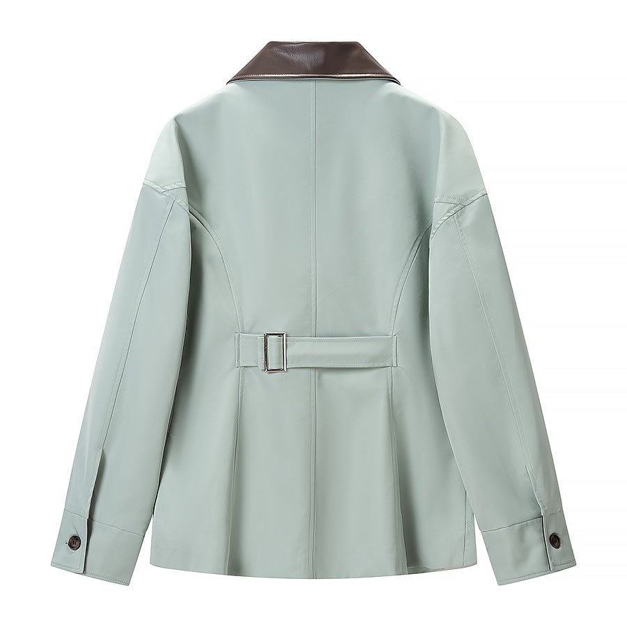 Damen Boxy-Übergangsjacke aus veganer Glattlederoptik mit kontrastierendem Hemdkragen und Pattentaschen Nord Taschen