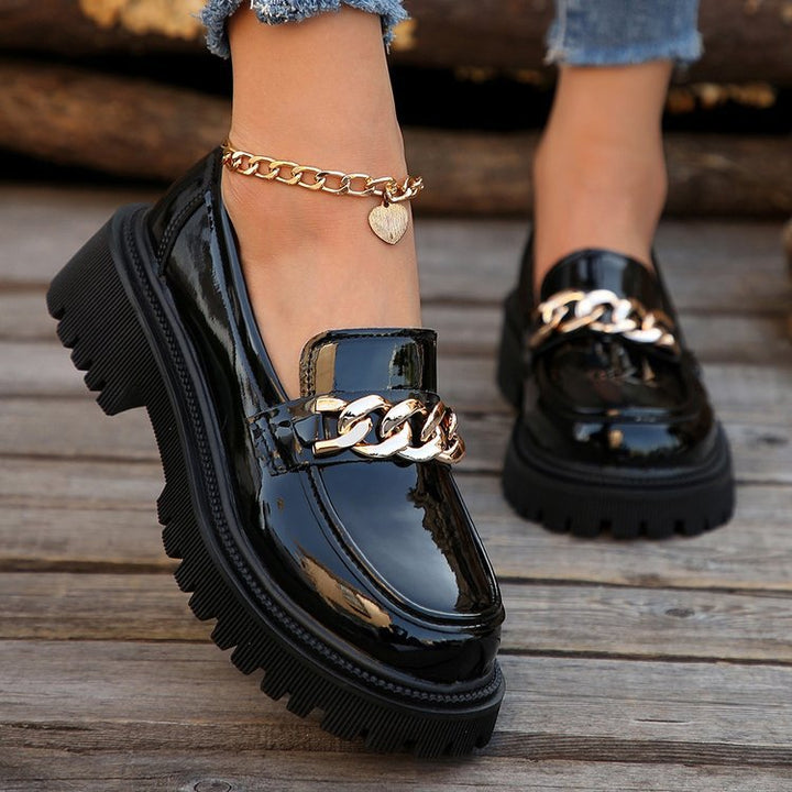 Damen Chunky Loafers mit goldener Kettenverzierung und rutschfester Sohle
