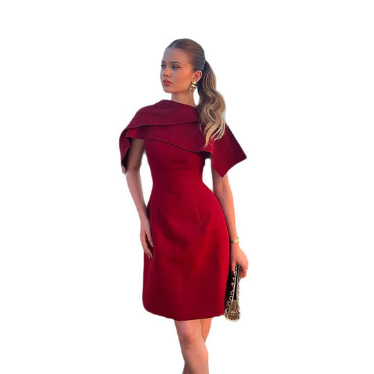 Damen Elegantes Cape-Kleid mit taillierter A-Linie und Stehkragen Nord Taschen