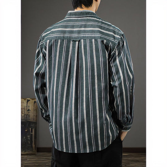 Herren Oversized Breitcord-Hemdjacke mit vertikaler Streifenstruktur und aufgesetzten Brusttaschen Nord Taschen