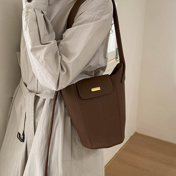 Damen Beuteltasche mit modernem Kordelzug und edlem Design Nord Taschen