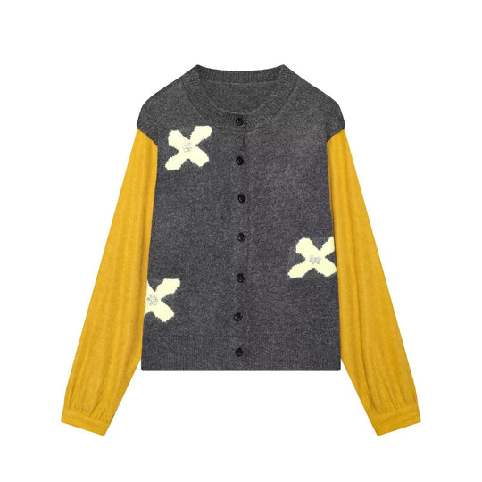 Damen Strickcardigan mit Zierblüten‑Applikation und kontrastärmeln Nord Taschen