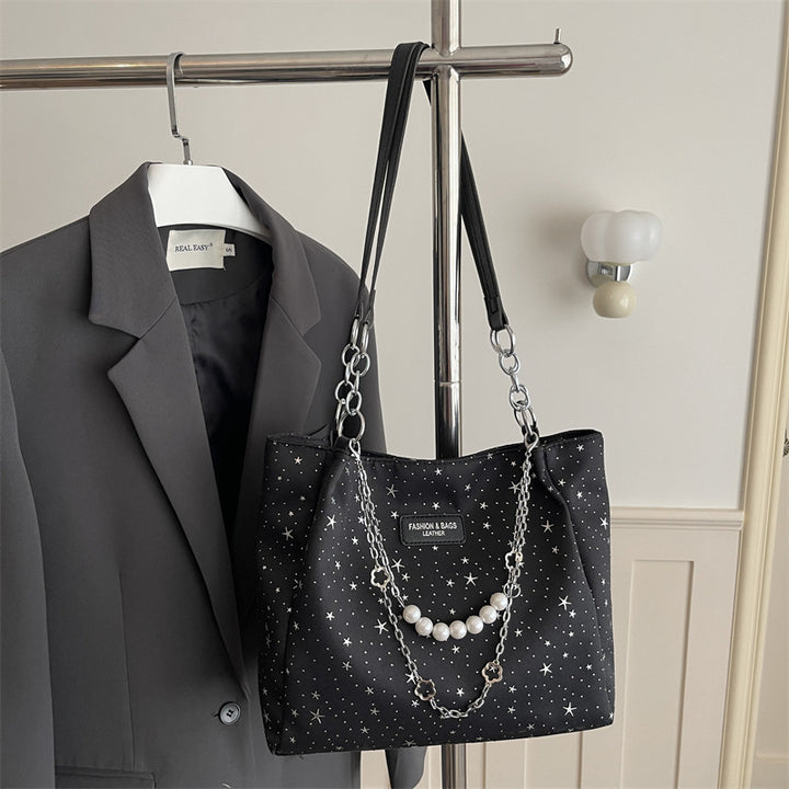 Damen bequeme Schultertasche mit dekorativem Kettendetail Nord Taschen