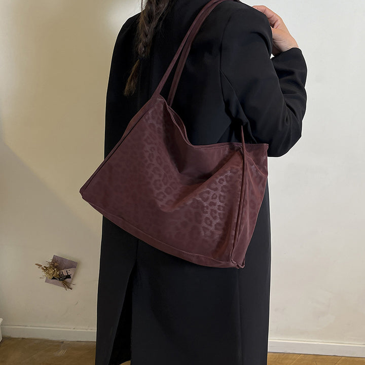 Damen Hobo-Tasche aus weichem Wildleder mit elegantem Leopardenmuster Nord Taschen
