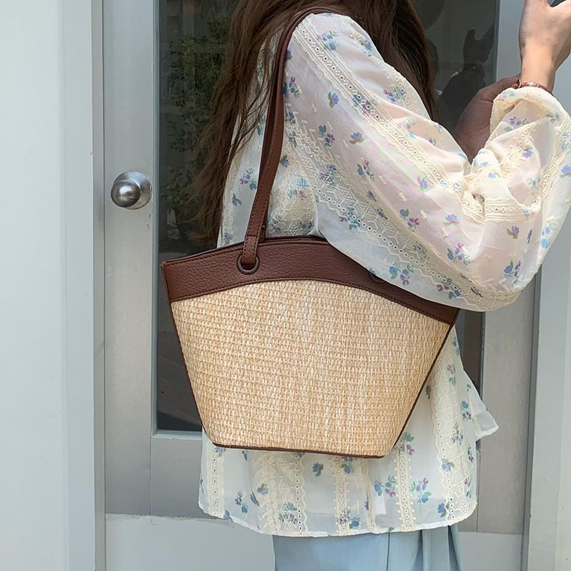 Damen Shopper-Tasche mit geflochtenem Design und praktischer Innentasche Nord Taschen