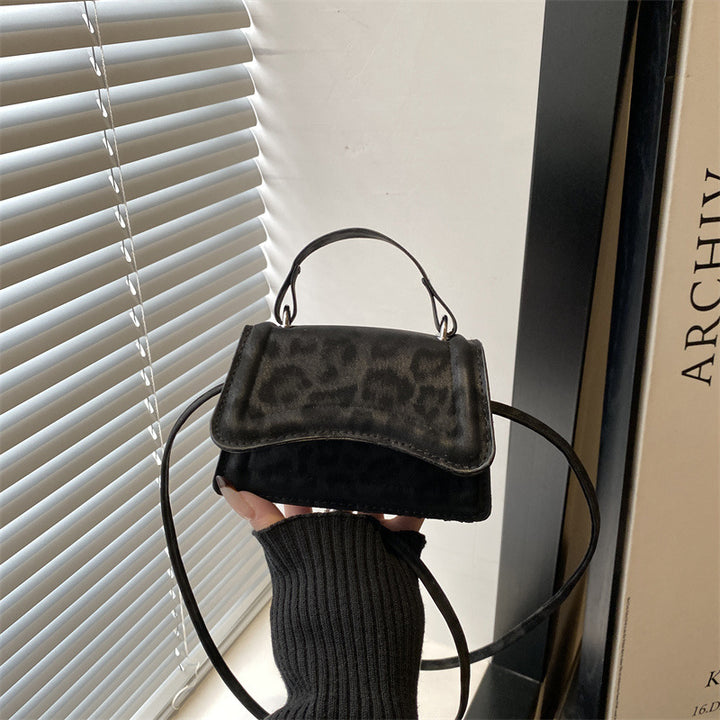 Damen Mini-Handtasche im Retro-Stil mit abnehmbarem Trageriemen Nord Taschen