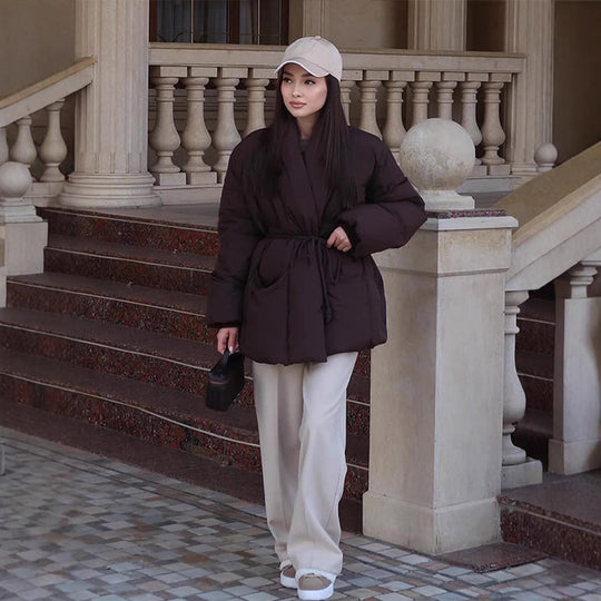 Damen Gesteppte Taillierte Steppjacke mit Schalkragen und Bindegürtel Nord Taschen
