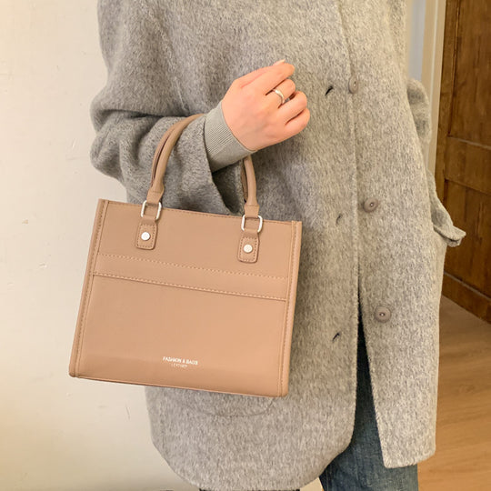 Damenhandtasche im minimalistischen Design mit abnehmbarem Schulterriemen Nord Taschen