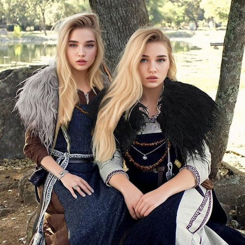 Damen Federbesetzte Schulterstola im Capelet‑Stil mit weichem Kunstfellkragen Nord Taschen