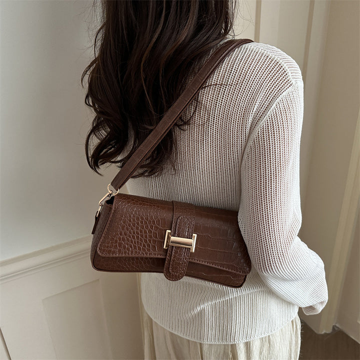 Damen Clutch-Tasche im edlen Kroko-Look mit praktischem Klappverschluss Nord Taschen