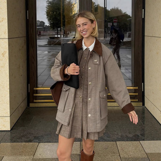 Damen Oversize-Fieldjacke mit Samtkragen und großen Pattentaschen Nord Taschen