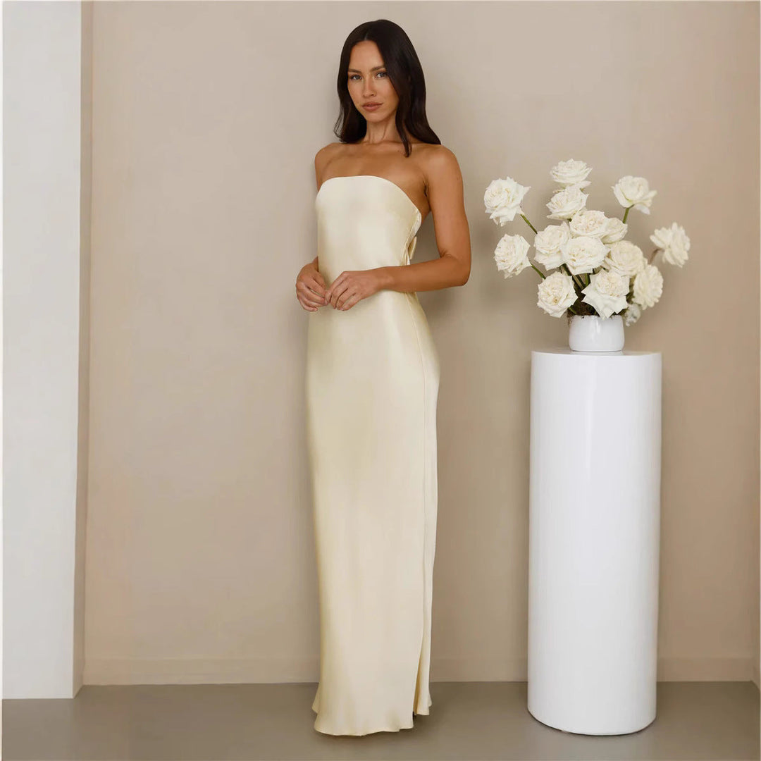Damen Elegantes schulterfreies Maxikleid aus satinähnlichem Material Nord Taschen