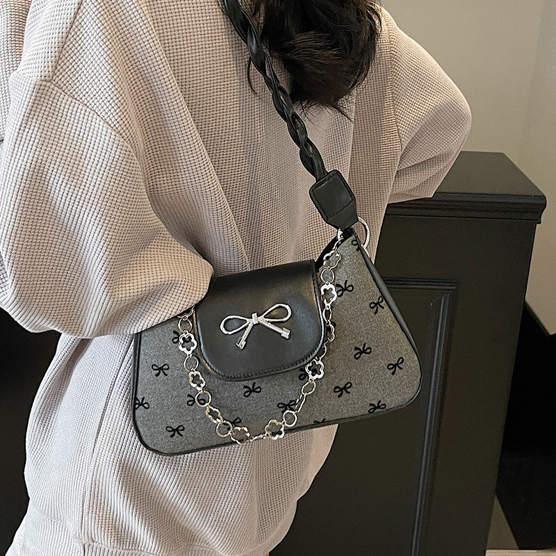 Damen modische Handtasche mit Schmuckdetails Nord Taschen