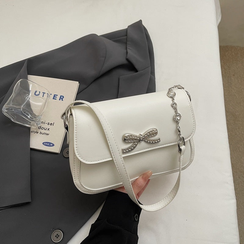 Damen stilvolle Clutch mit Strassdetail Nord Taschen