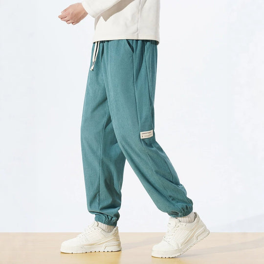 Herren Relaxed-Fit Cord-Jogginghose mit Tunnelzug, elastischen Knöchelbündchen & Cargo-Detail Nord Taschen