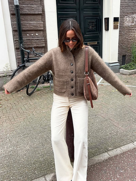 Damen Kurzjacke aus flauschigem Mohair‑Mix mit Knopfleiste & aufgesetzten Taschen Nord Taschen