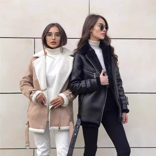 Damen Oversized Kunstleder-Fliegerjacke mit Teddyfell-Futter und Schnallen Nord Taschen