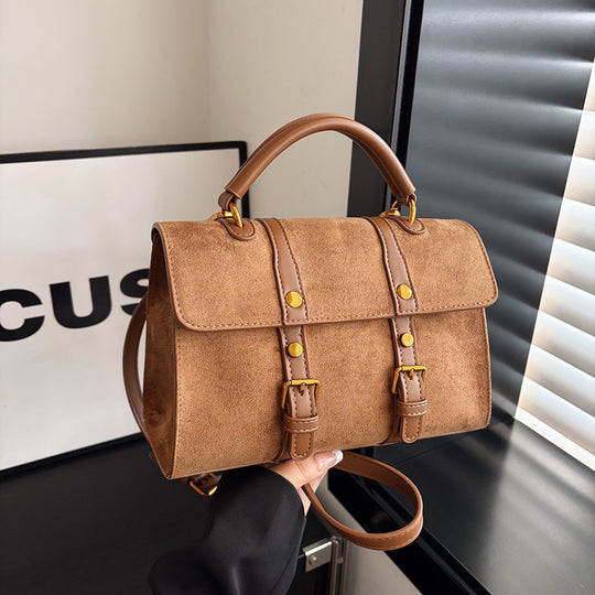 Damen Hobo-Tasche mit strukturierten Akzenten und verstellbarem Trageriemen Nord Taschen