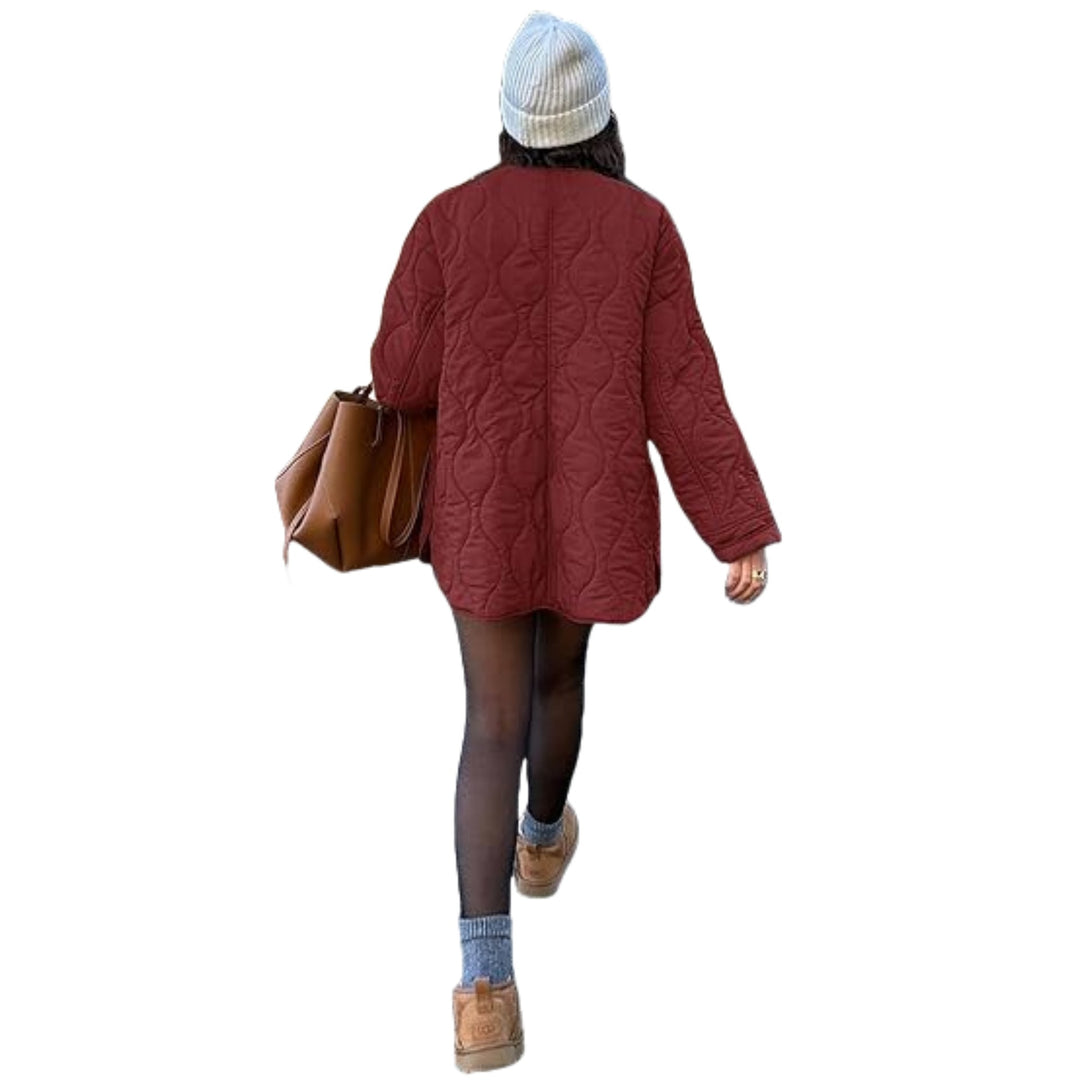 Damen Steppjacke im Oversize Design mit gewölbter Steppung und seitlichem Schlitz Nord Taschen