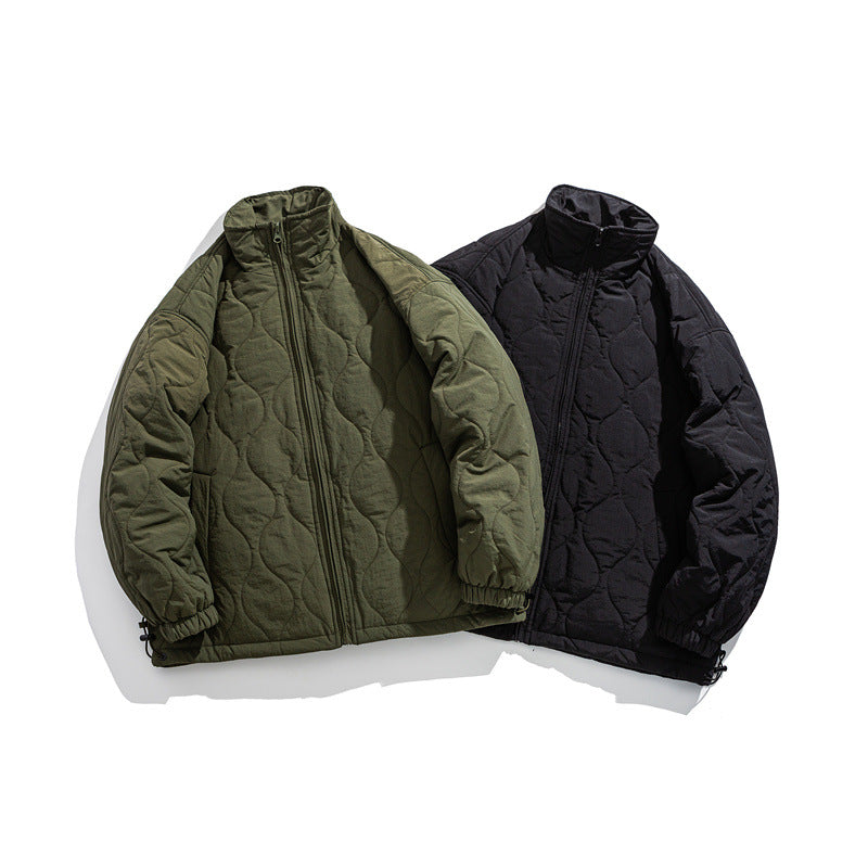 Unisex Boxy-Steppjacke im Military-Liner-Stil mit hohem Stehkragen und verstellbarem Saum Nord Taschen