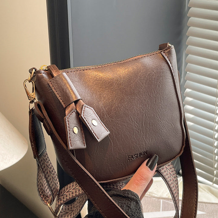 Damen Umhängetasche mit elegantem Obermaterial in hochwertiger Lederoptik Nord Taschen