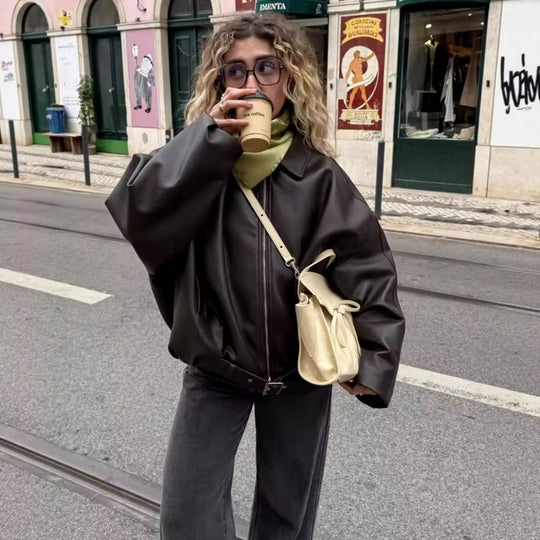 Damen Oversized Kunstleder-Bomberjacke mit Gürtel und Hemdkragen Nord Taschen