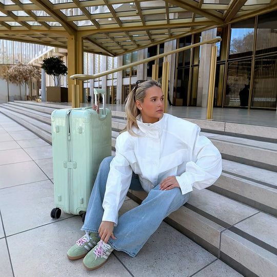 Damen Oversize Anorak‑Kurzjacke mit hohem Stehkragen und Kängurutasche Nord Taschen