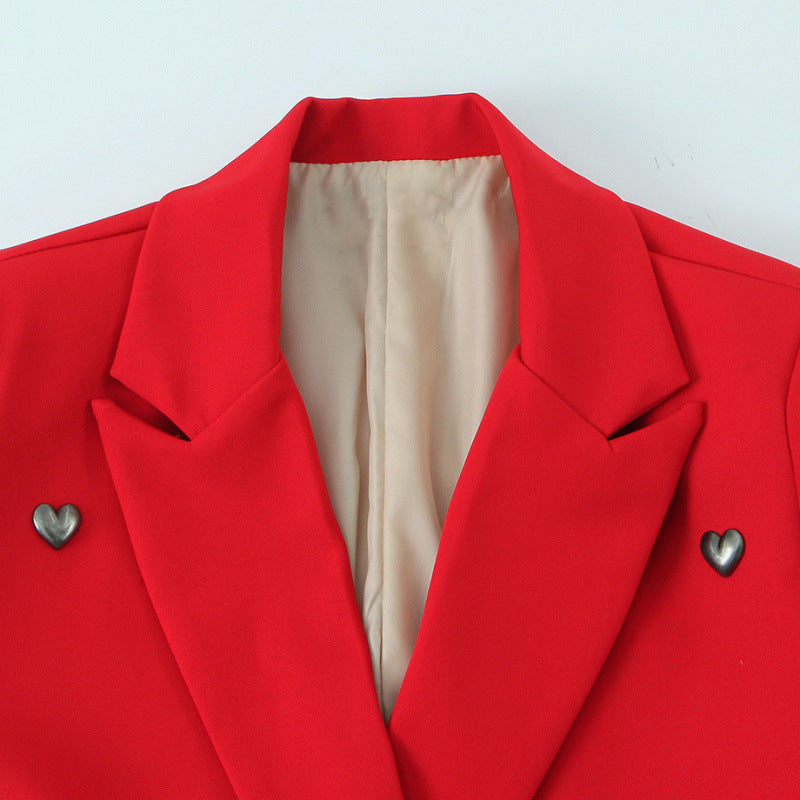 Damen Taillierter Doppelreihiger Blazer mit Herz‑Metallapplikationen und Pattentaschen Nord Taschen