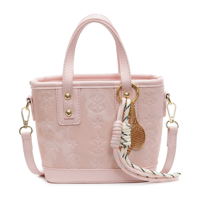 Damen Mini-Tasche im verspielten Design mit dekorativen Anhänger | Nord Taschen