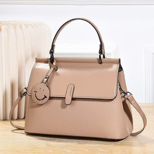 Damen Handtasche mit einzigartigem Smileymotiv und praktischem Schulterriemen Nord Taschen