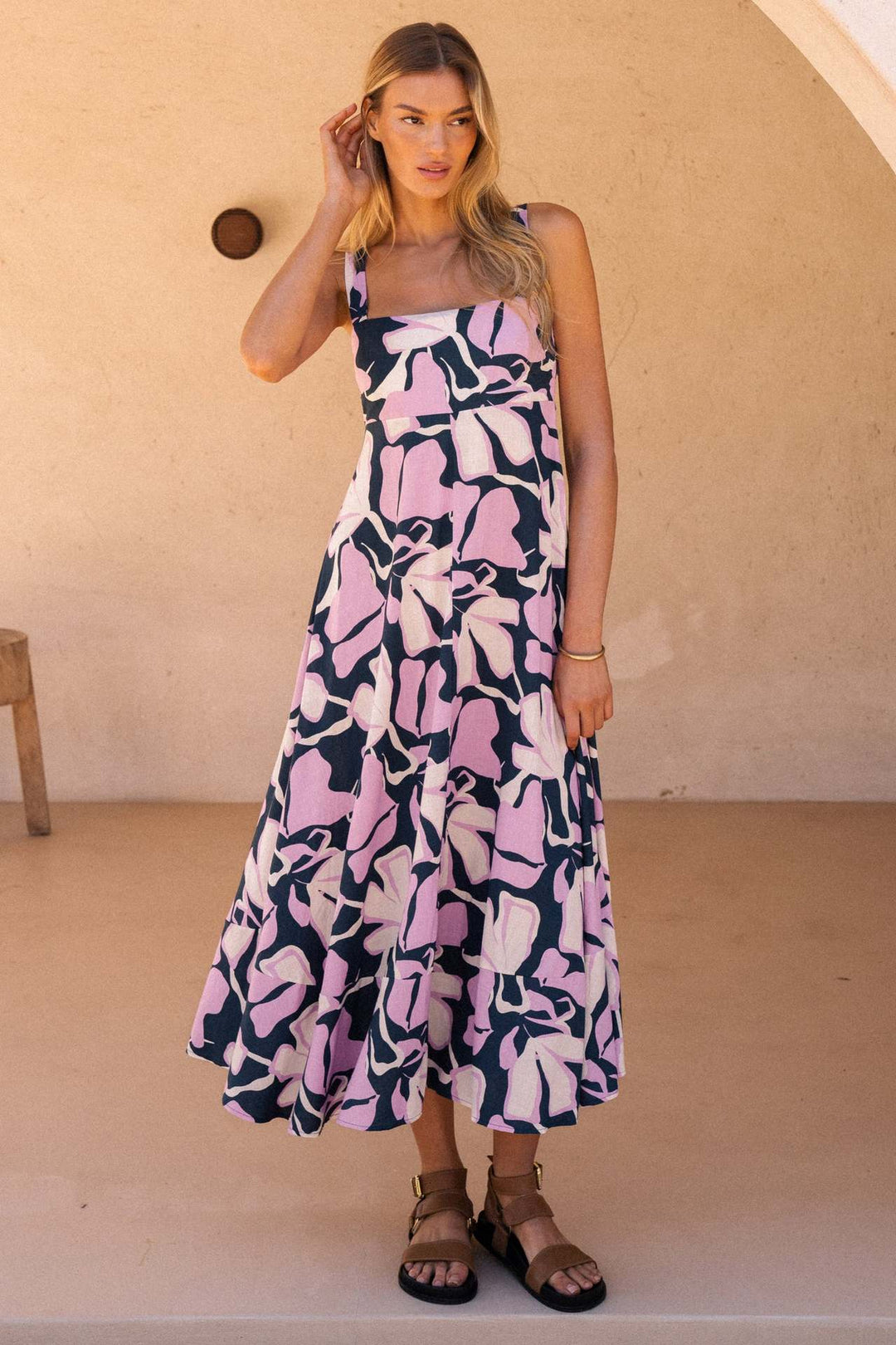 Damen Maxikleid im lNord Taschenhaften floralen Design mit spielerischem Schnitt Nord Taschen